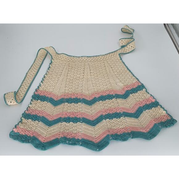 Vintage Crochet Apron Retro Striped Green Pink White Handmade Scalloped Bottom - Picture 6 of 8